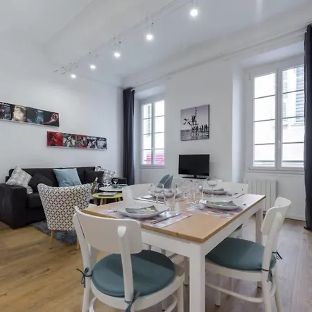 Large One Bedroom Flat In The Old Town Appartement Nice