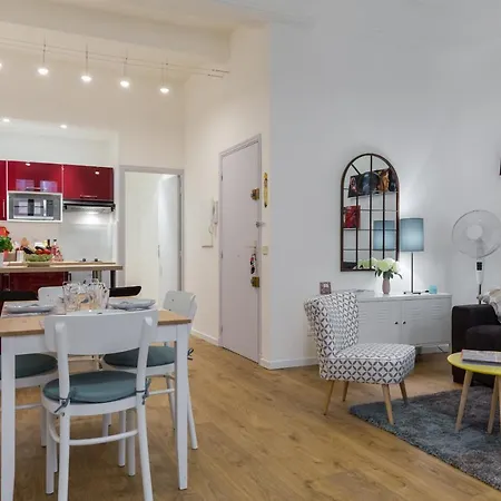 Apartmán Large One Bedroom Flat In The Old Town