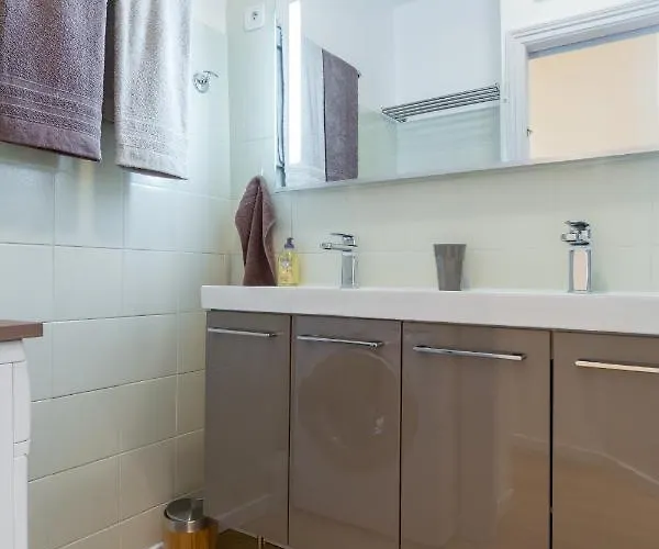 Large One Bedroom Flat In The Old Town